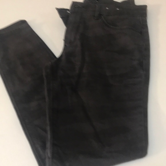 Brand new size 4 leggings